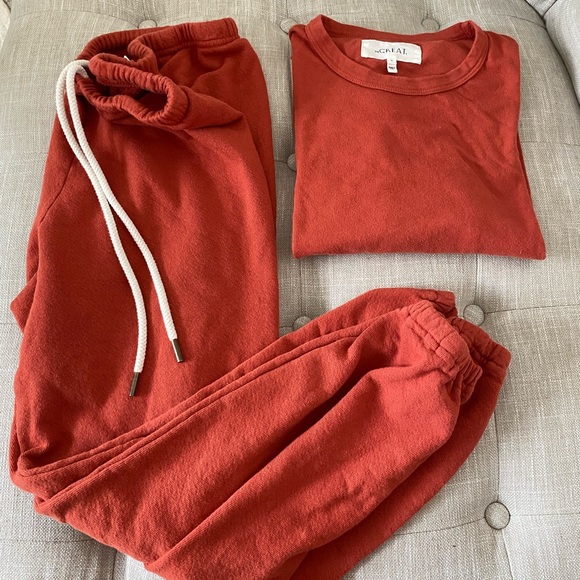 THE GREAT. Sweatpant and tee shirt bundle